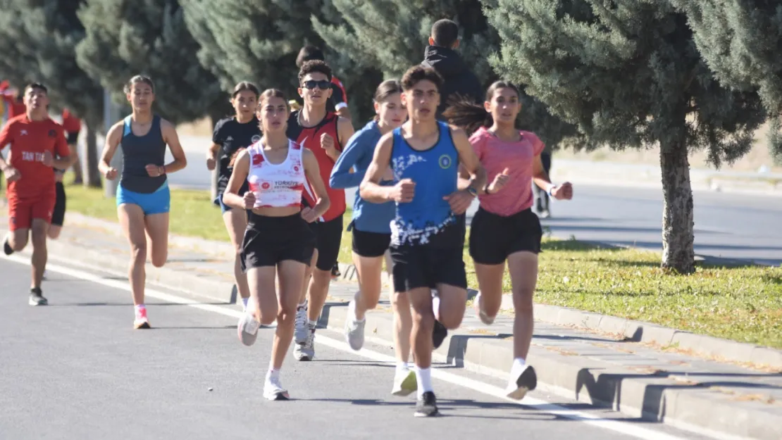 29 Ekim Cumhuriyet Koşusu gerçekleştirildi