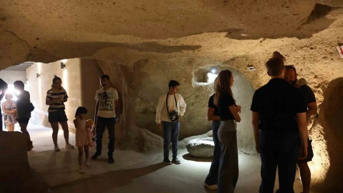 3 turistten biri mutlaka yer altı şehirlerini geziyor