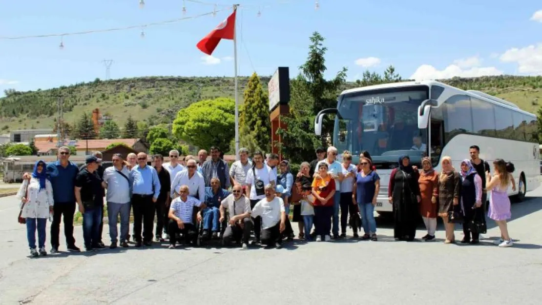 33 yıl sonra gazi arkadaşlarını ziyaret ettiler