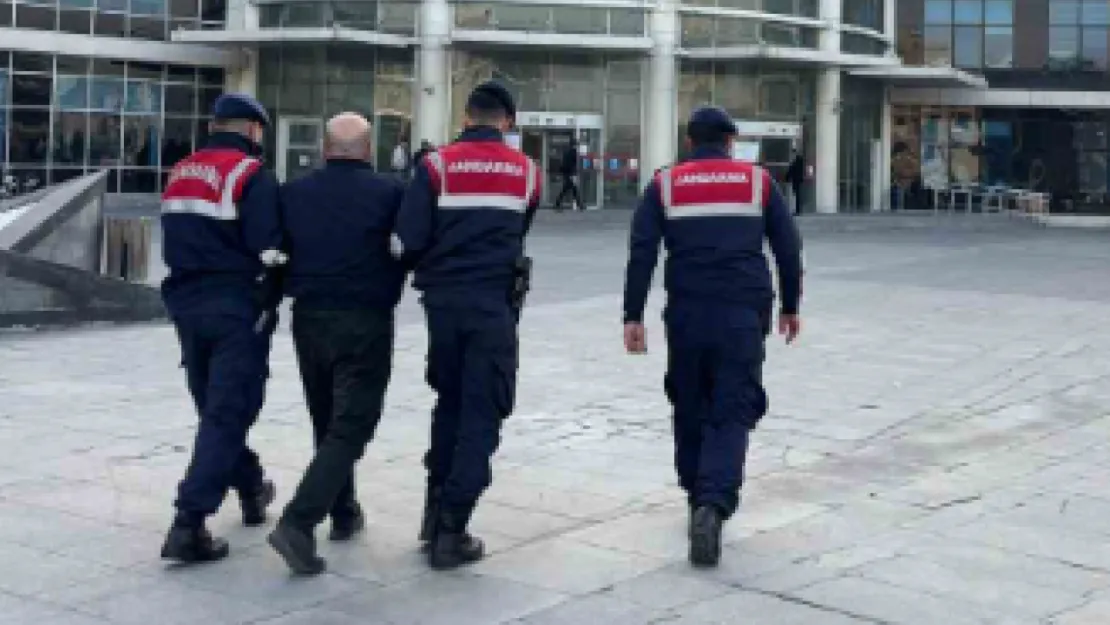 61 yıl kesinleşmiş hapis cezası bulunan uyuşturucu taciri yakalandı