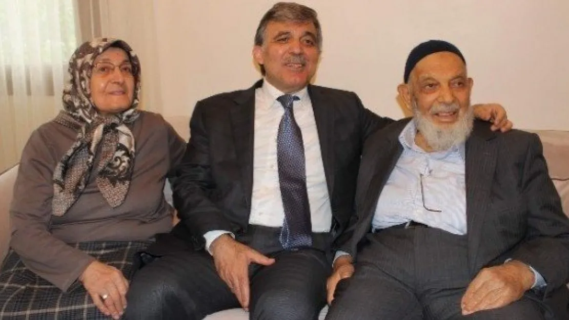 Abdullah Gül Ailesi İle Hasret Giderdi