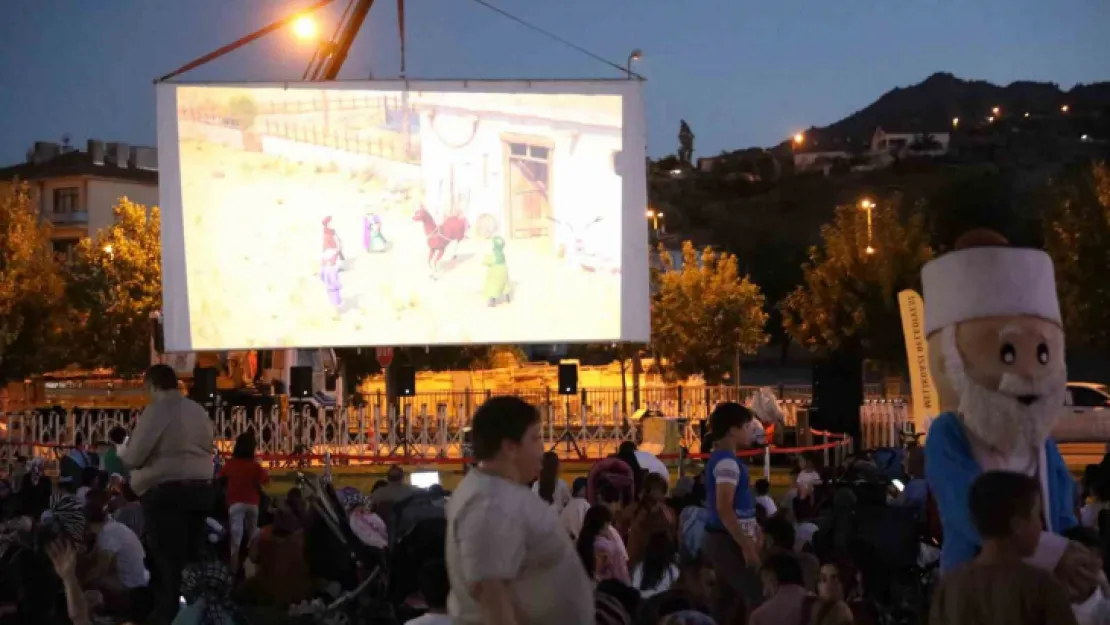 Açık Hava Sinemaya Günleri Belsin ve Kazım Karabekir ile Devam Etti