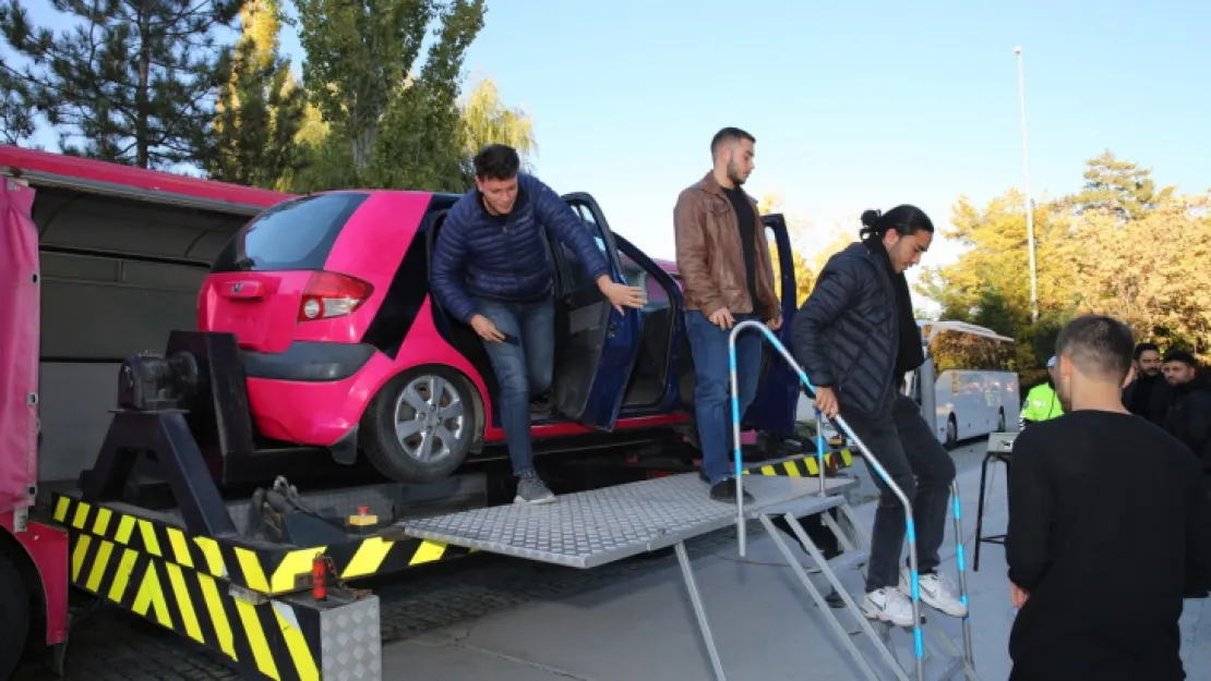 AGÜ'de Emniyet Kemeri Simülasyon eğitimi