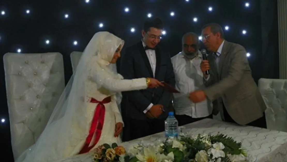 Ahmet Doğan'dan mutlu evlilik formülü