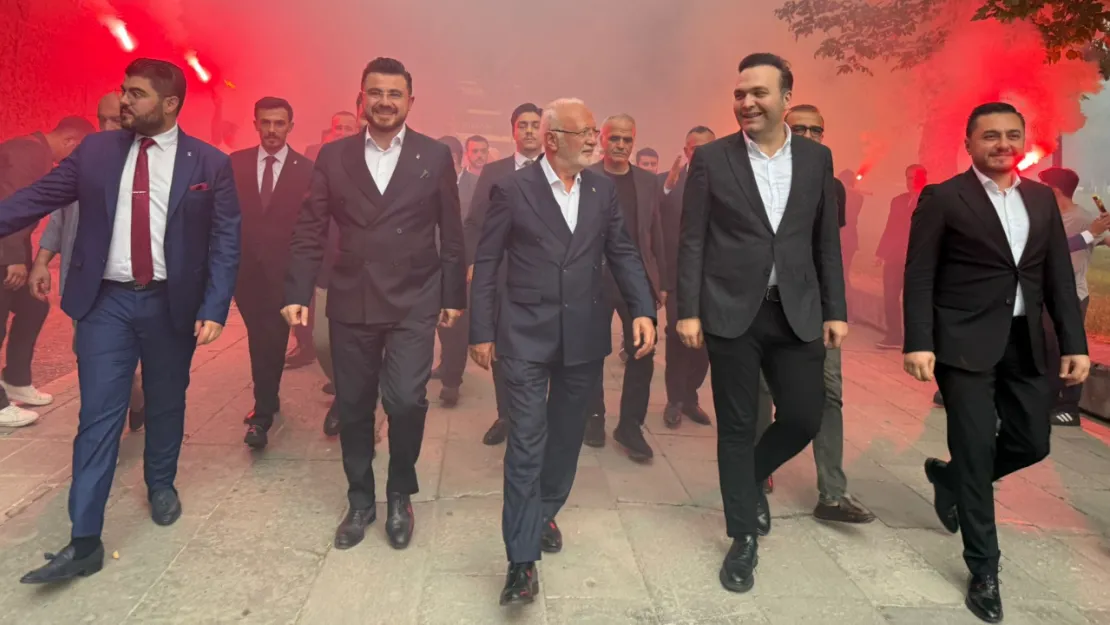 Ak Parti Gençlik Programına Cumhurbaşkanı Erdoğan Telefonla Katıldı