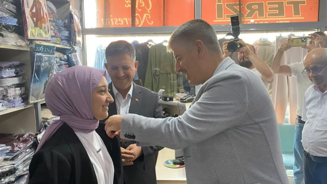 AK Partili Çopuroğlu, 'Teşkilatımızın gücünü sahada hissettiriyoruz'