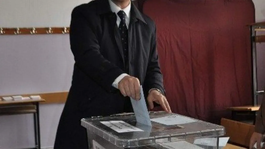 Ak Parti İl Başkanı Ömer Dengiz'den İstifa Haberlerine Yalanlama 
