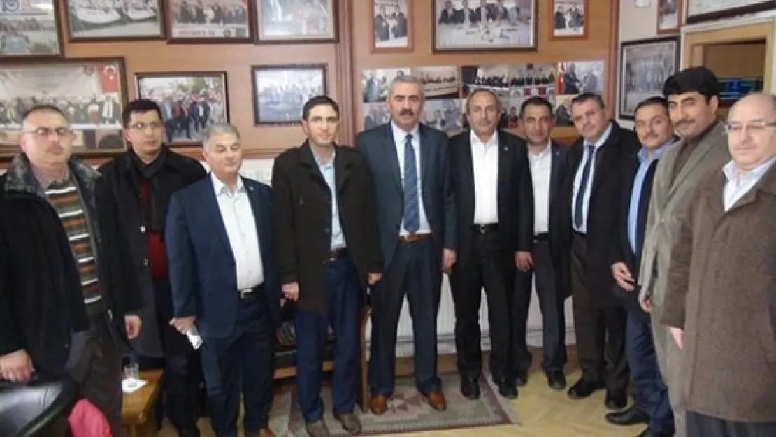 Ak Parti Milletvekili Aday Adayı Aydın Kalkan Hizmet-İş Sendikası'nı ziyaret etti