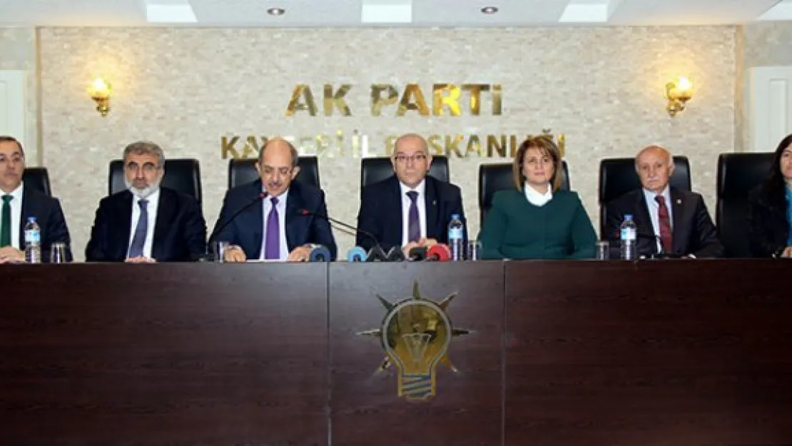 Ak Parti milletvekillerinden basın toplantısı