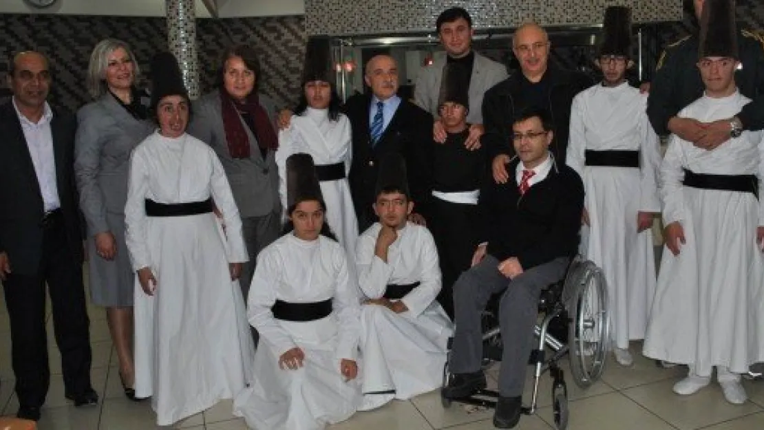 AK Partililer Engellileri Buluşturdu