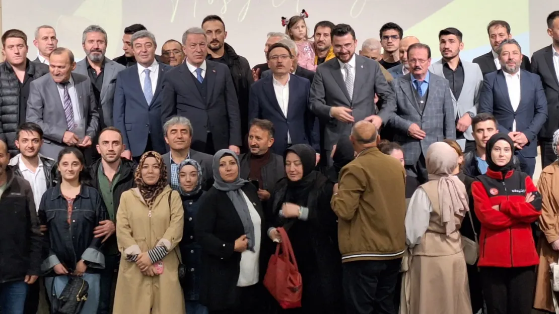 Akar, 'Şairlerimiz, ozanlarımız ile kültürümüzün taşınmasına katkı sağlamalıyız'