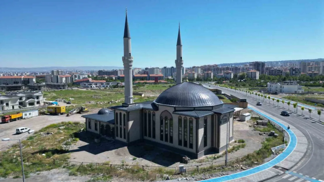 Ali Erkara Camii son aşamaya geldi