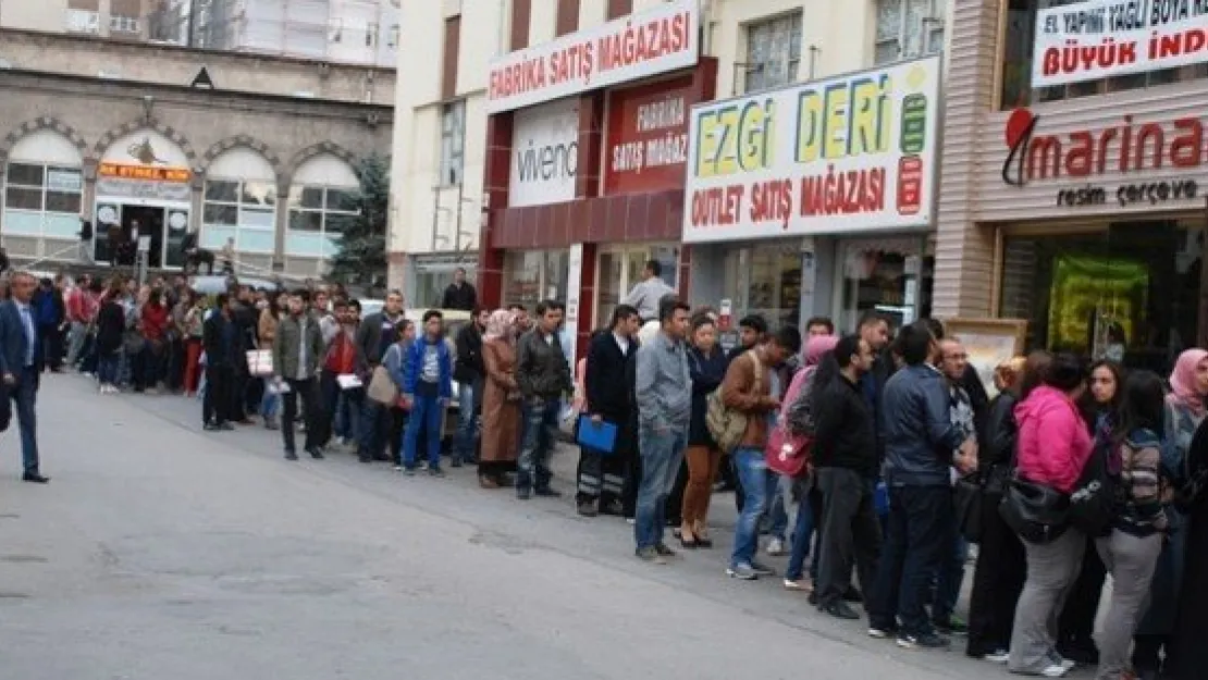 AÖF BÜROLARINDA KAYIT ÇİLESİ