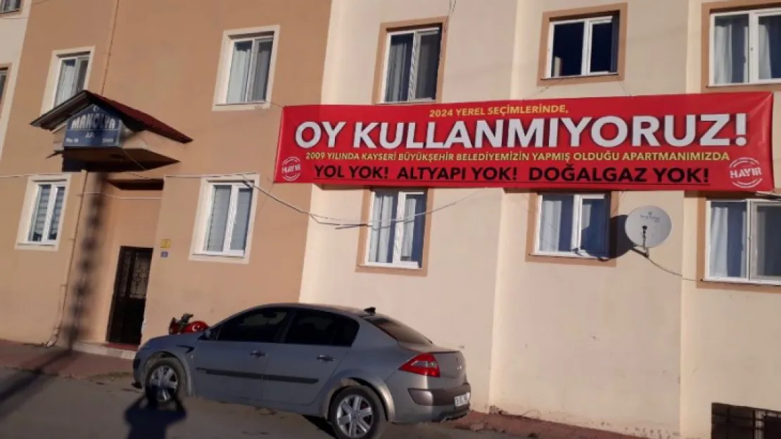 Apartman sakinlerinden seçim tepkisi: 'Oy Kullanmıyoruz!'