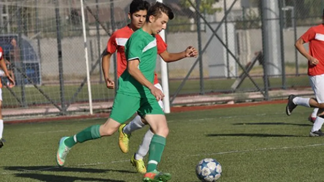 Argıncıkspor-Argıncık Esnaf: 9-0