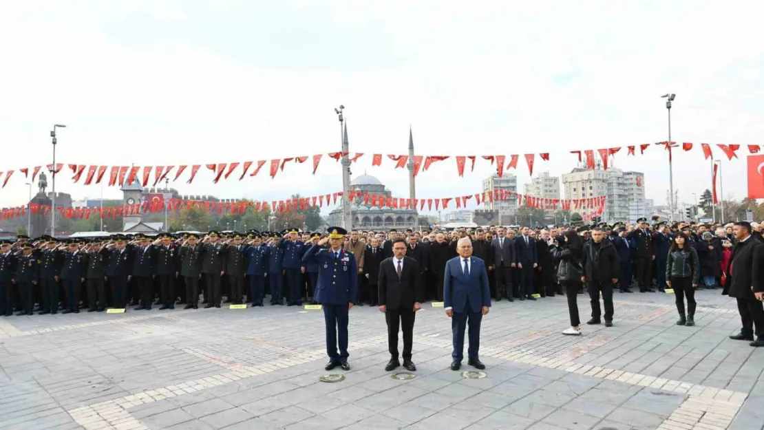 Atatürk, Kayseri'de törenle anıldı