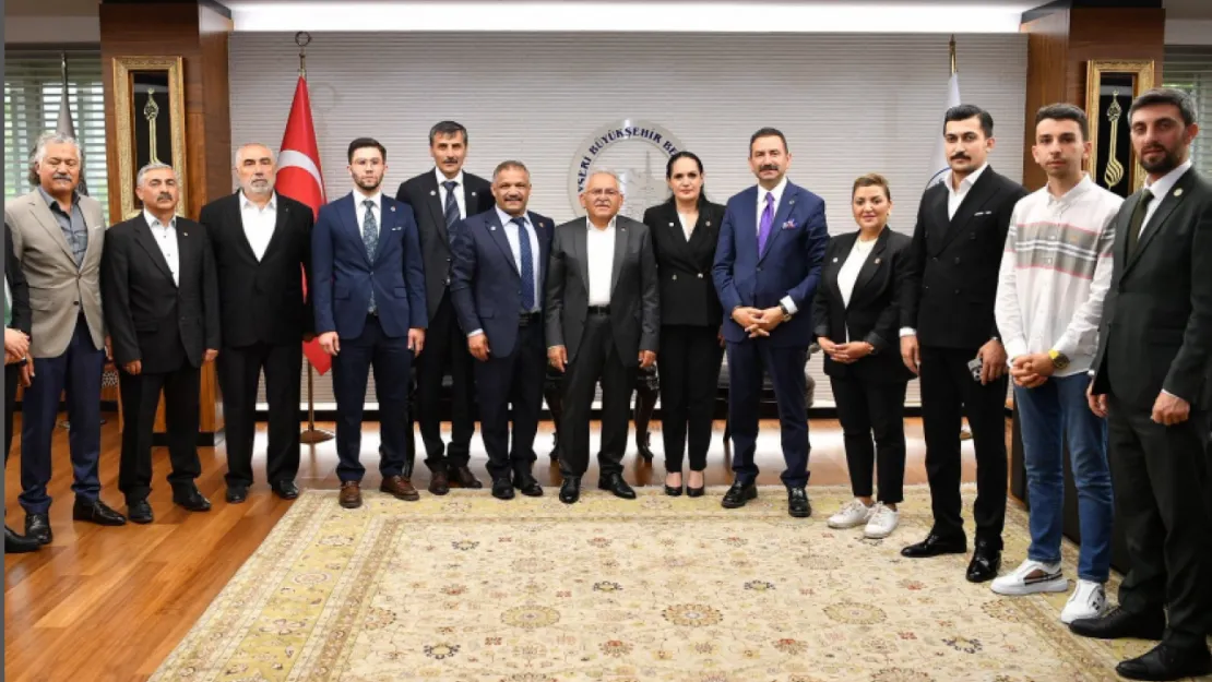 Avrupa'da Yaşayan Kayserililer Büyükşehir'de Ağırlandı