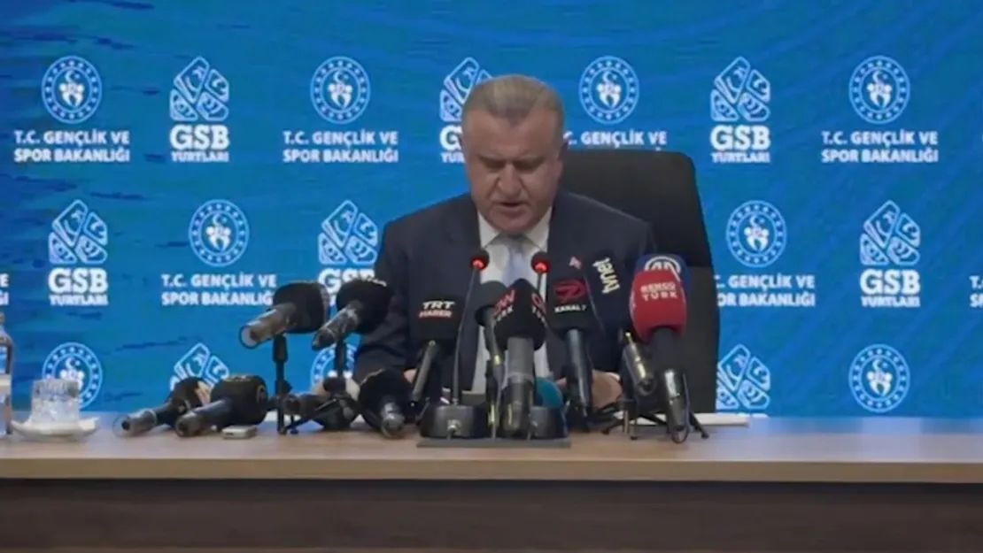 Bakan Bak, 'Gururla ifade ediyorum ki GSB yurtları 1 milyon yatak kapasitesine ulaştı'