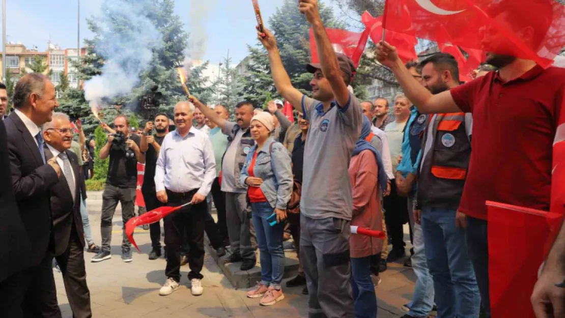 Bakan Özhaseki'ye Büyükşehir'de coşkulu karşılama