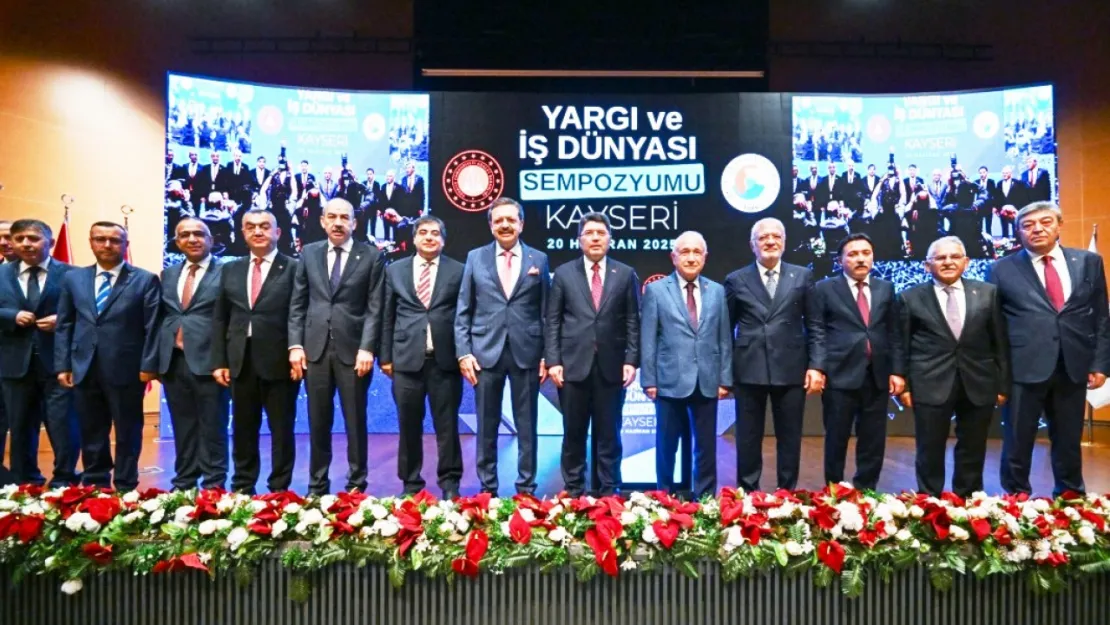 Bakan Tunç: 'Türkiye'yi, demokrasi bile olmayan ülkelerin altında göstermek propagandadır'