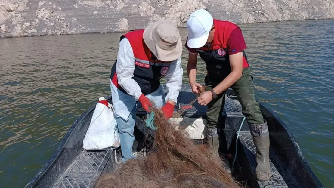 Barajda 550 metrelik hayalet ağ ele geçirildi