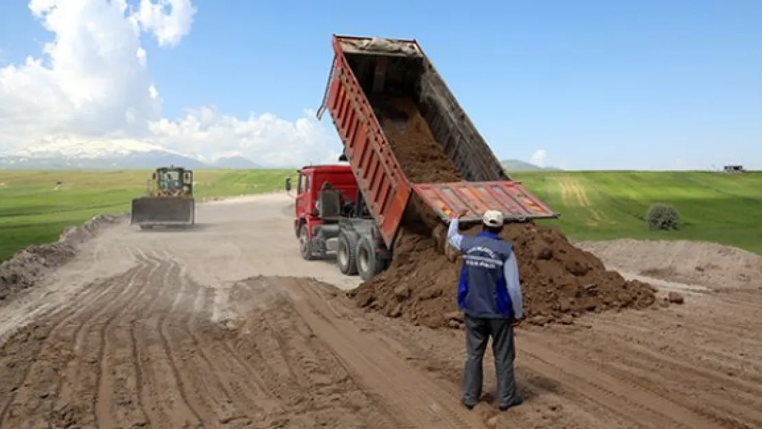 Başakpınar yolu yenileniyor