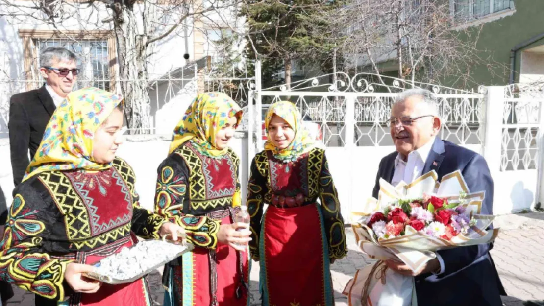 Başkan Büyükkılıç, 3,5 milyon TL'lik eğitim ve spor yatırımının açılışını yaptı