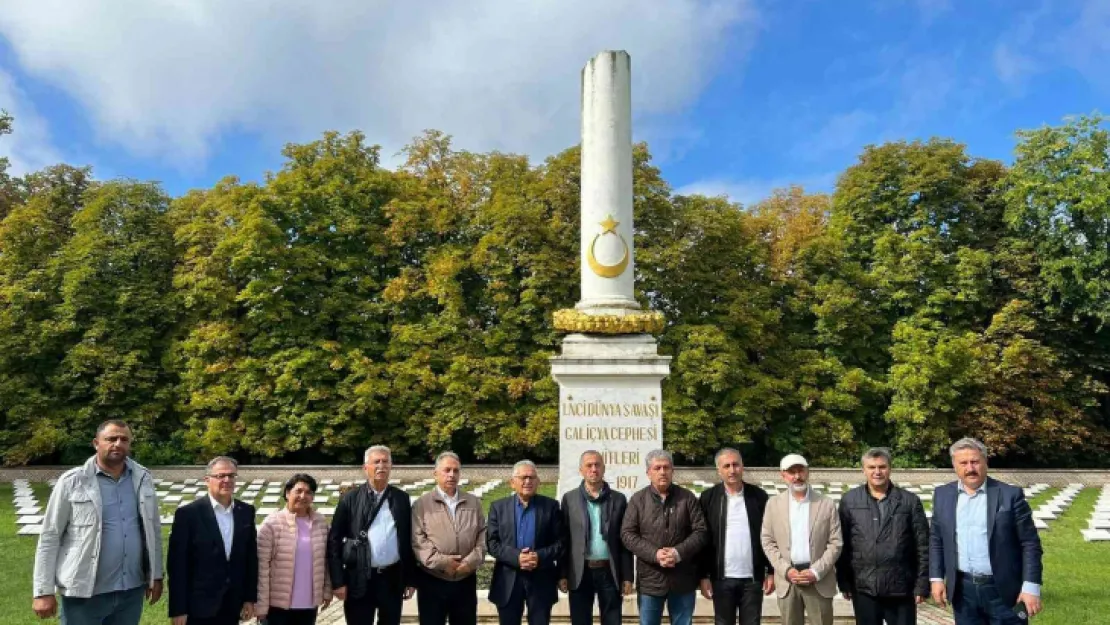 Başkan Büyükkılıç, Galiçya Cephesi Türk Şehitliği'ni ziyaret etti, TBMM Başkan Şentop ile görüştü