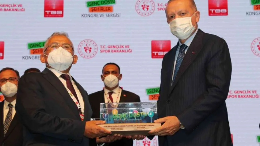 Başkan Büyükkılıç ile 3 yılın özeti proje, hizmet ve başarı