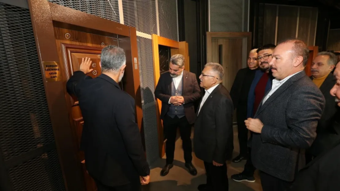 Başkan Büyükkılıç, Kayseri OSB'de firmaları ziyaret etti