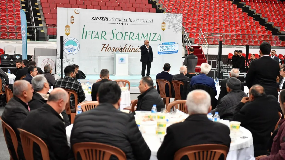 Başkan Büyükkılıç, Özel halk Otobüsçülerle iftarda bir araya geldi