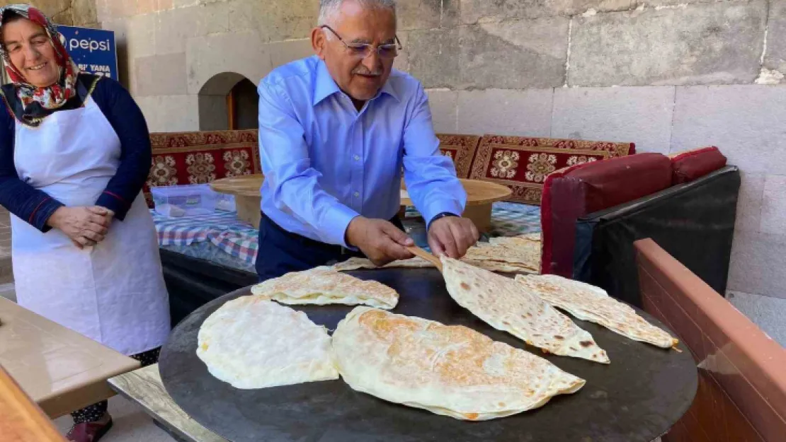 Başkan Büyükkılıç'tan Tarihi Sultan Hanı'na Davet