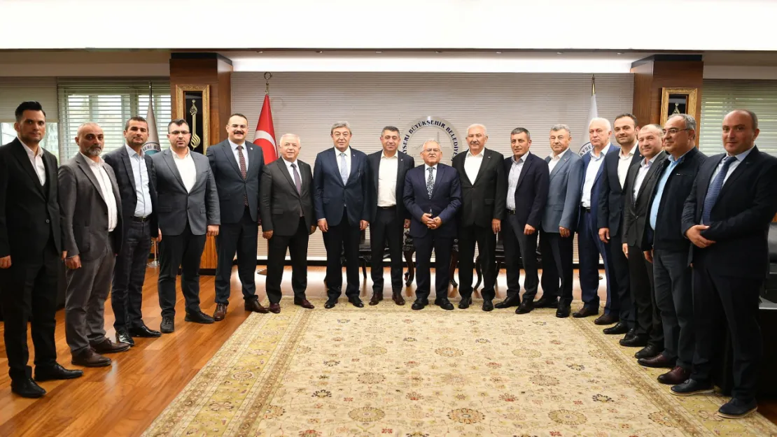 Başkan Büyükkılıç, Türk-İş Heyetini ağırladı