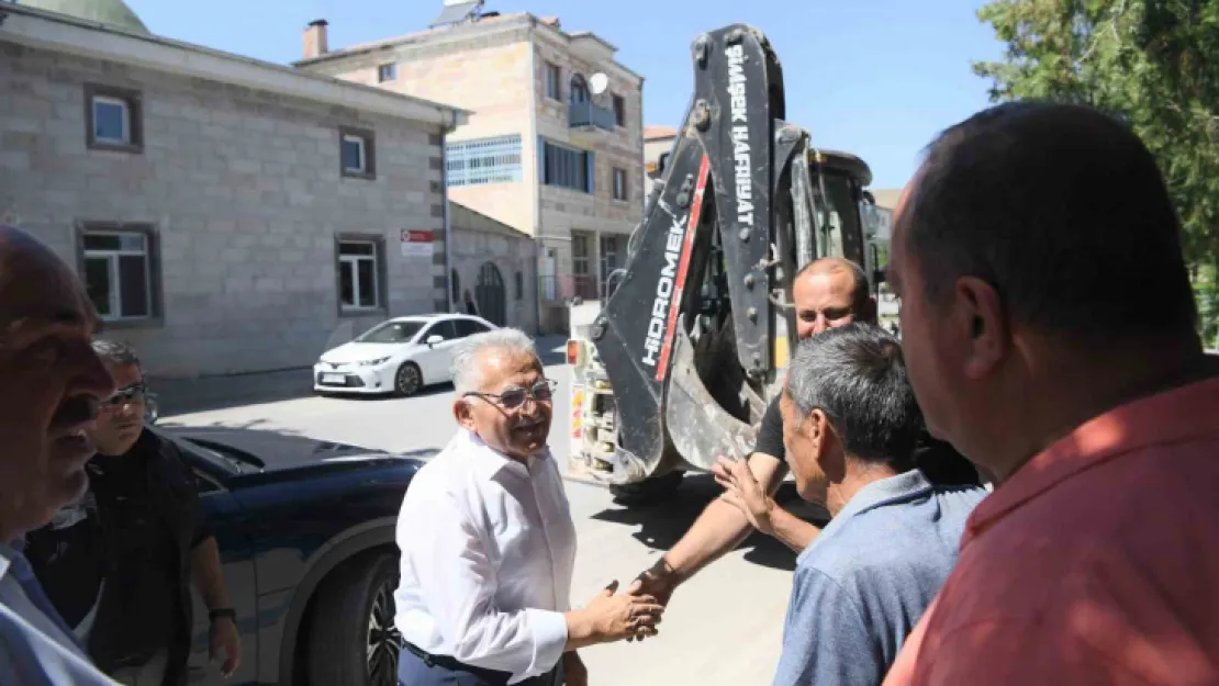 Başkan Büyükkılıç Yemliha'da Vatandaşın Taleplerini Dinledi