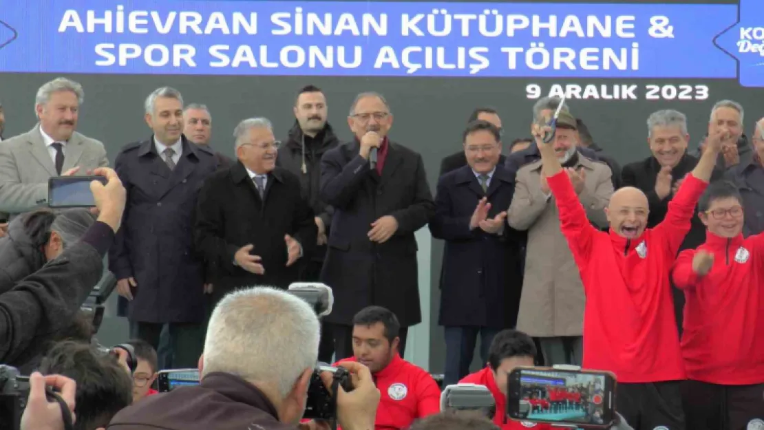 Başkan Çolakbayrakdar, 'İnsanların mutlu yaşayabileceği bir Kocasinan inşa ediyoruz'