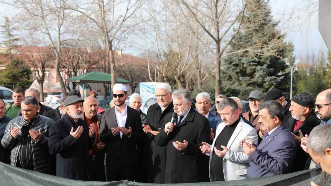 Başkan Çolakbayrakdar, 'Sosyal odaklı projeler üretip, temellerini atıyoruz'