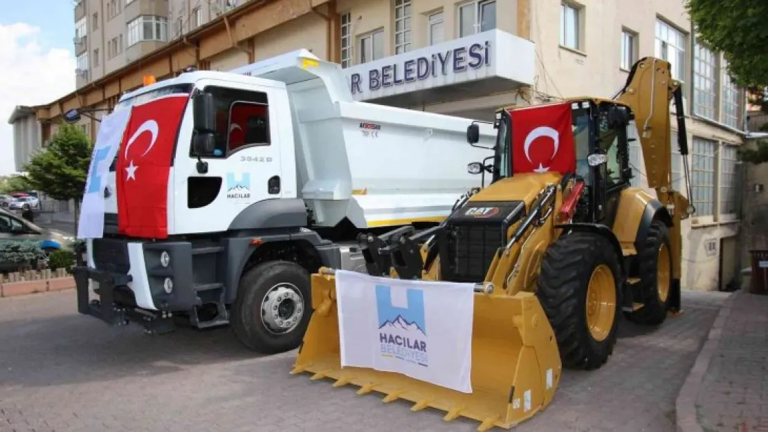 Başkan Özdoğan: 'Araç filomuz genişliyor, hizmet kalitemiz artıyor.'