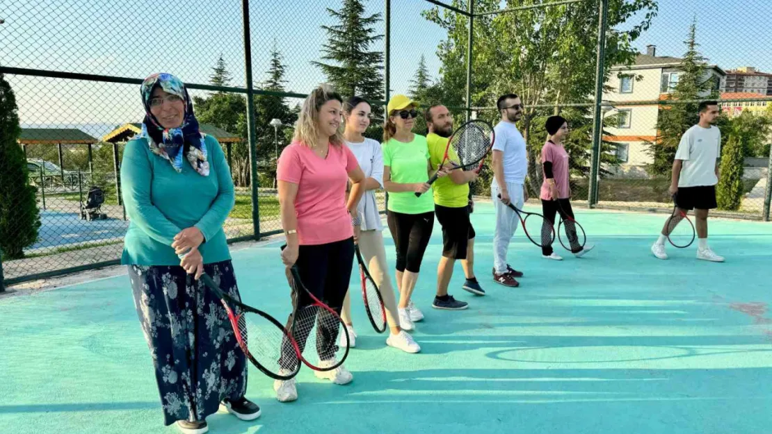 Başkan Özdoğan: 'Tenis kurslarımız her yaşa hitap ediyor'