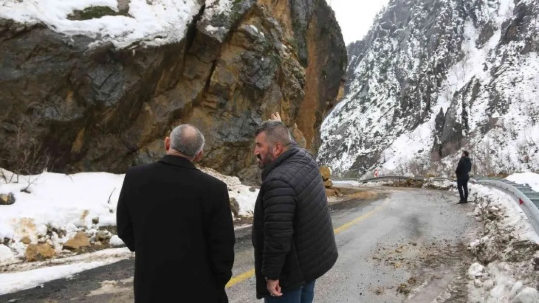 Başkan Öztürk heyelan bölgesinde incelemelerde bulundu