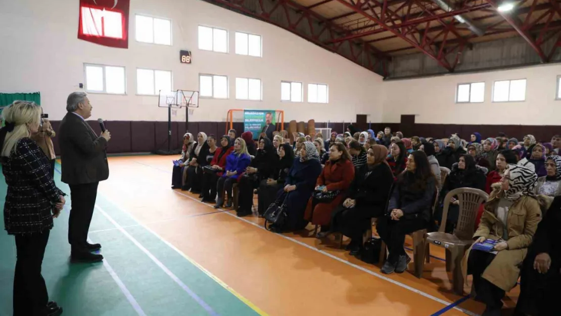 Başkan Palancıoğlu, Danışmentgazi Mahallesi'nin hanımlarıyla bir araya geldi