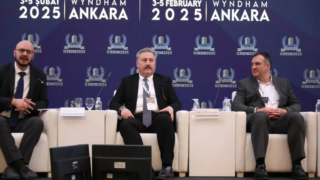 Başkan Palancıoğlu, hizmetlerini Ankara'da anlattı