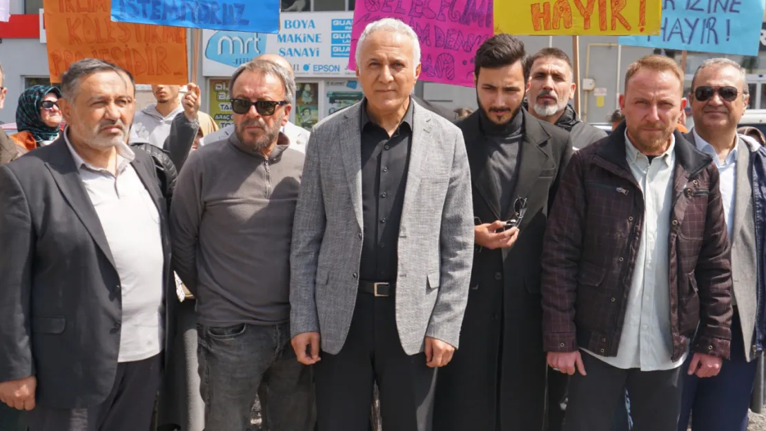 Başkan Şahin'den Ak Parti binası önünde 'İklim yasa tasarısına' ağır eleştiri