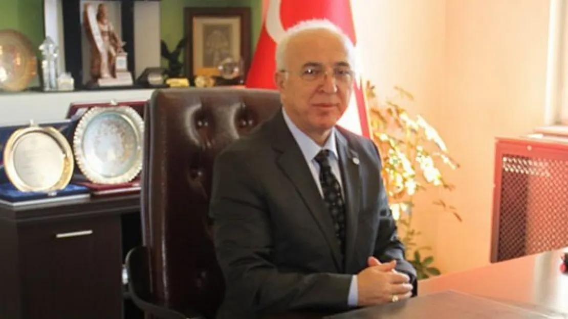 Başkan Hiçyılmaz İKV başkanlığına seçilen Zeytinoğlu'nu kutladı