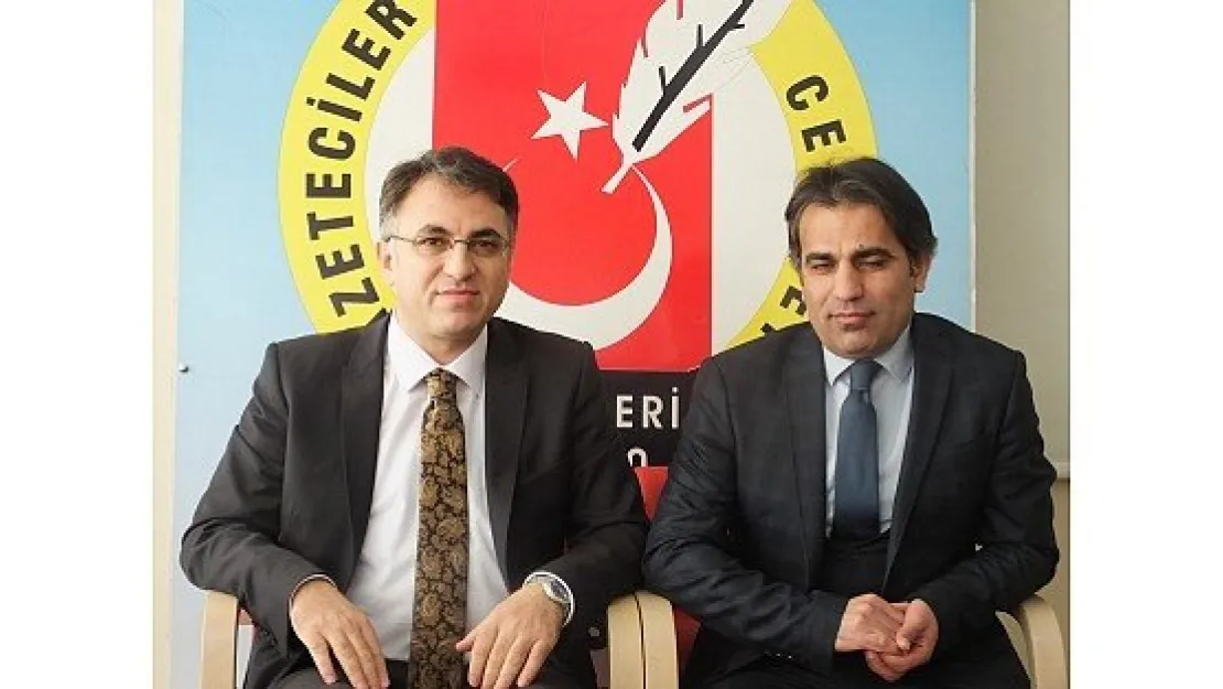 BAYRAKTAR: 'KENDİMİ ÖNE ÇIKAN BİR İSİM OLARAK DEĞERLENDİRDİM'