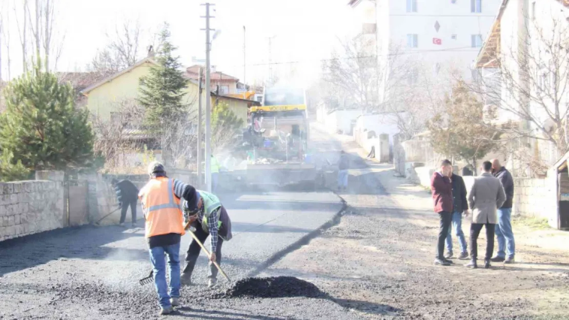 Bünyan'da asfalt çalışmaları sokaklarda devam ediyor