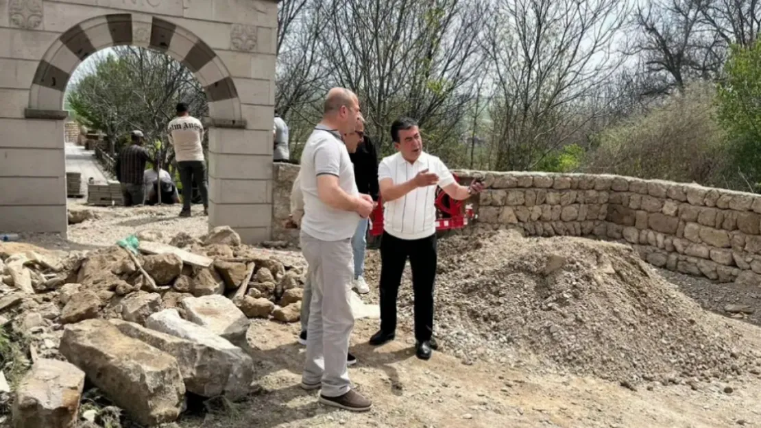 Bünyan'da bulunan Cam Teras Tesisi, gün boyunca hizmete kapalı