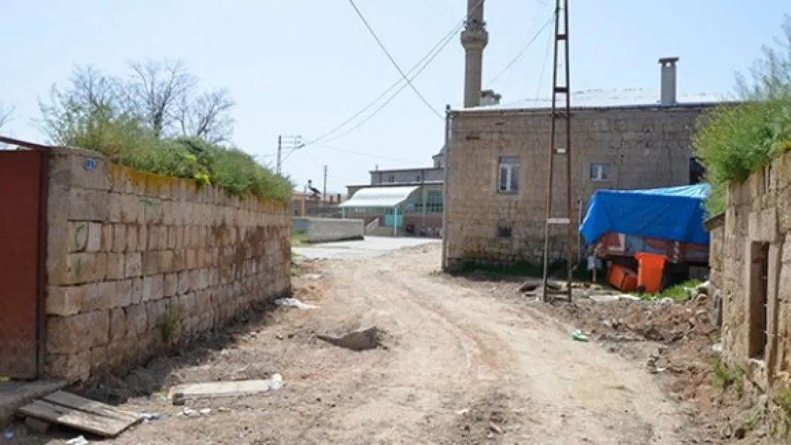 Bünyan Akmescit Mahallesi özlediği hizmetlere kavuşuyor