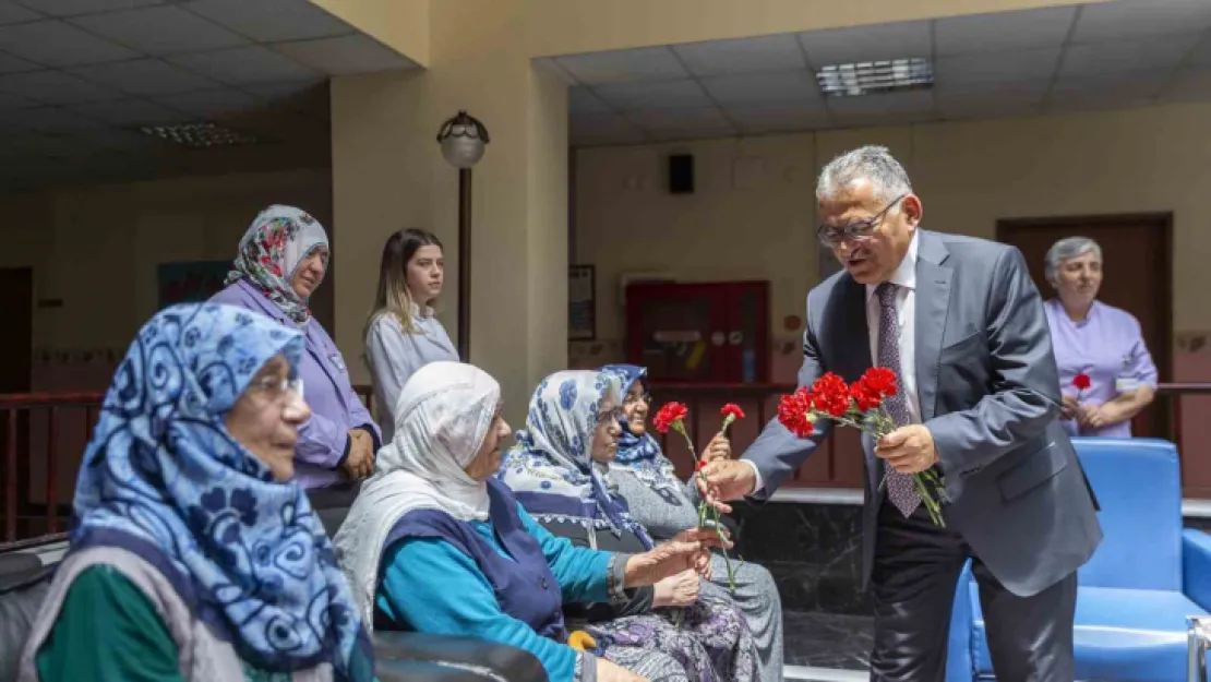 Büyükkılıç: 'Dua kaynağı yaşlı çınarlarımızın Yaşlılara Saygı Haftasını kutluyorum'