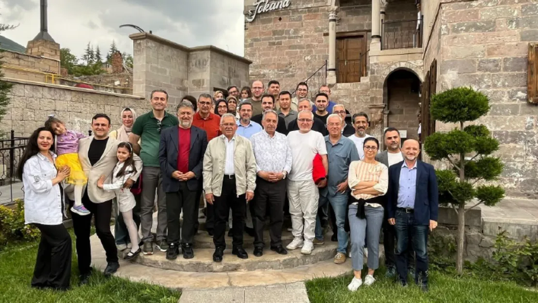 Büyükkılıç, Samsun'dan Kayseri'ye Gezi Düzenleyen Öğretmenlerle Bir Araya Geldi