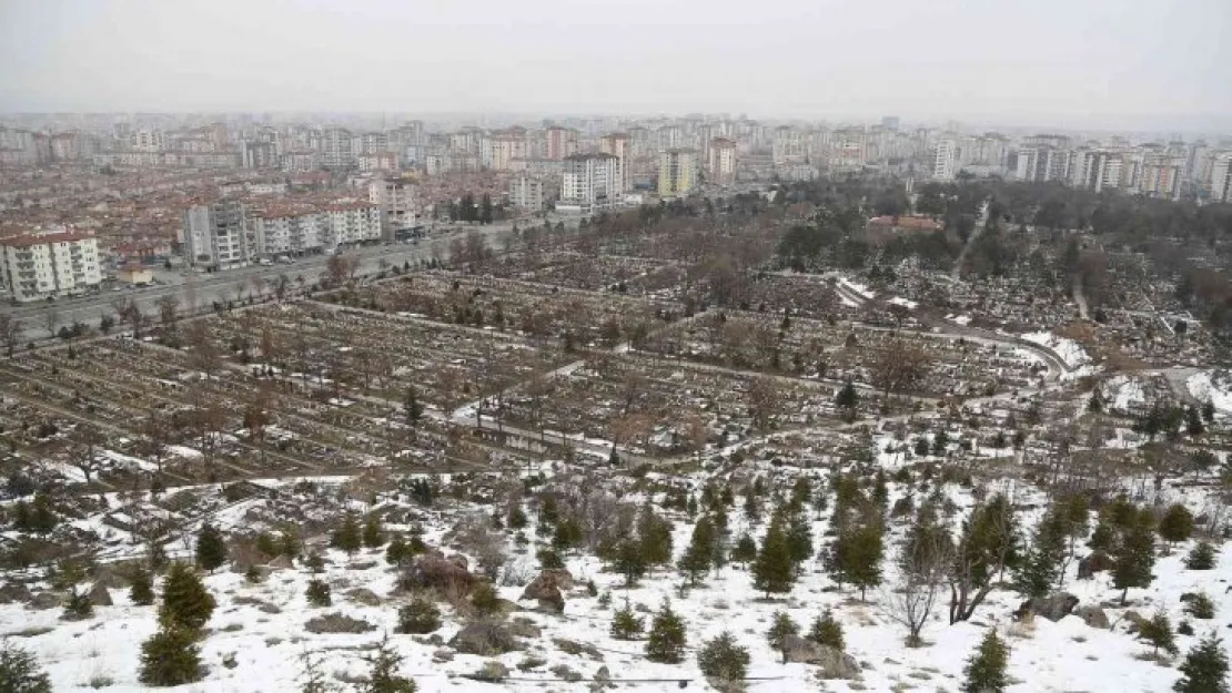 1 yılda 5 bin 929 ilave mezar yeri yapıldı